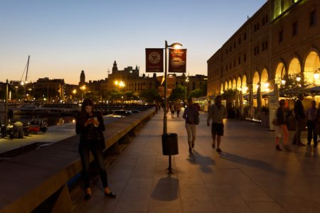 Le Moll de la Barceloneta